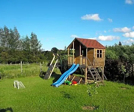 بيت خشبي Przy Lesie *